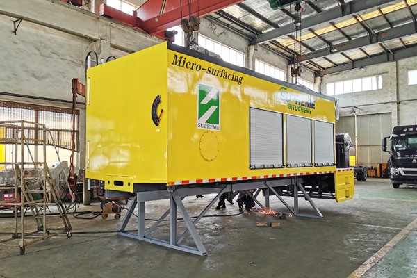 Slurry Seal & Micro Surfacing Trailer