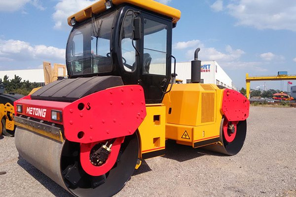 Tandem Compactor, Double Drum Vibratory Roller